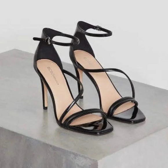 NEW BCBGeneration Isabel Ankle Strap patent leather Sandal - Picture 1 of 4